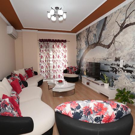 “Apheartment Gjirokastra” Apartamento Exterior foto
